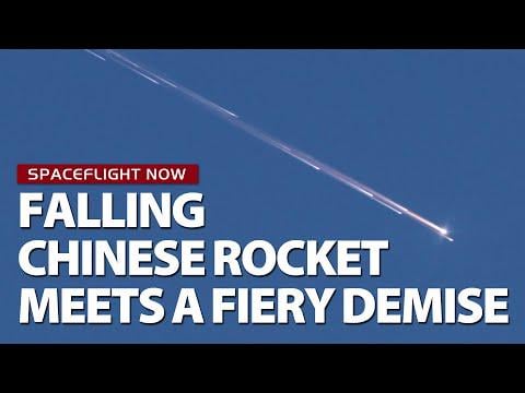 Footage of China's Long March 3B upper stage making an uncontrolled reentry over Florida, less than an hour before SpaceX's planned launch of a Falcon 9 rocket on the morning of November 8th.