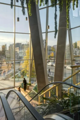 Bridge Tower Ghelamco Poland offices