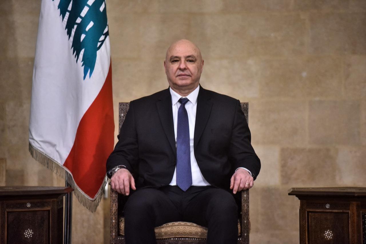 Newly elected Lebanese president Joseph Aoun poses for a photograph at the presidential palace in Baabda, east of Beirut on Jan. 9, 2025. (AFP Photo)