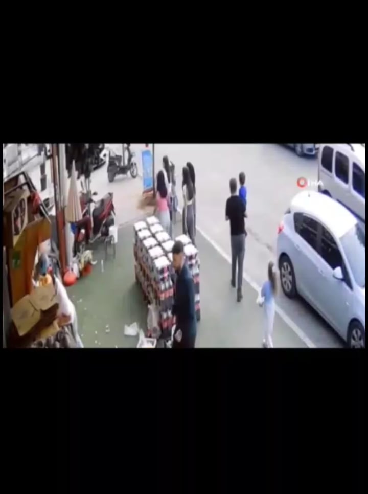 In Mersin, a forklift coming from the opposite direction hit a father and his two children who were trying to cross the road. The father and his children were slightly injured.