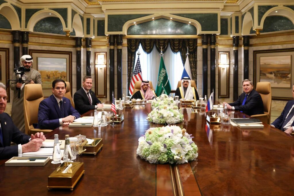 The entire conversation between Steve Witkoff, Donald Trump's special envoy, and Yuri Ushakov, Vladimir Putin's diplomatic advisor, revealed by Bloomberg