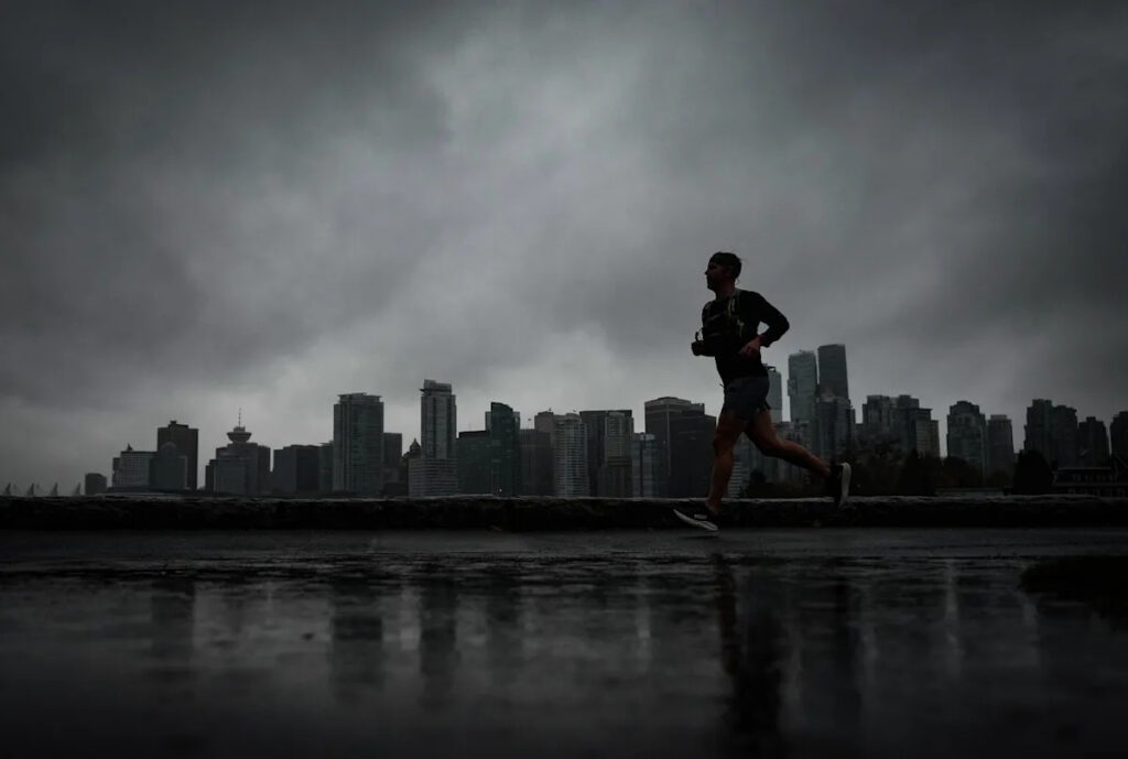 Heavy rain, coastal flooding for parts of B.C.'s south coast: Environment Canada