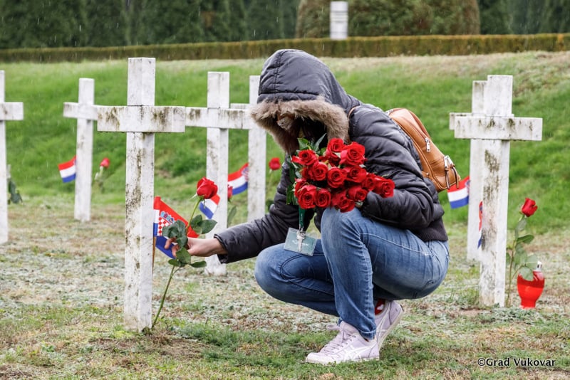 Croatia remembers Vukovar and Škabrnja tradgey