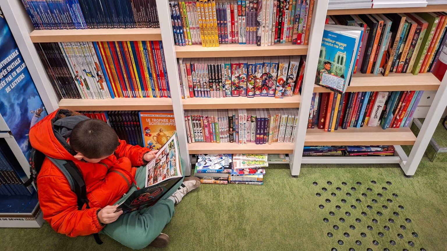 Children struggle to read because of outdated teaching, study says