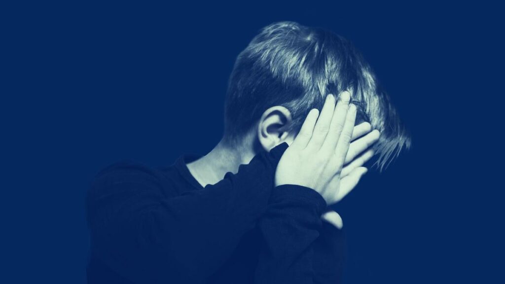 Do you want to report violence against children? More Danes answer yes than before