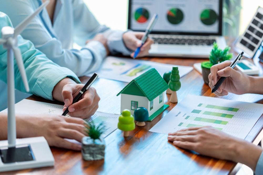 The Ministry of Environment and Energy Security (MASE) has reduced PNRR funding for Renewable Energy Communities from 2.2 billion to 795.5 million, a 64% cut