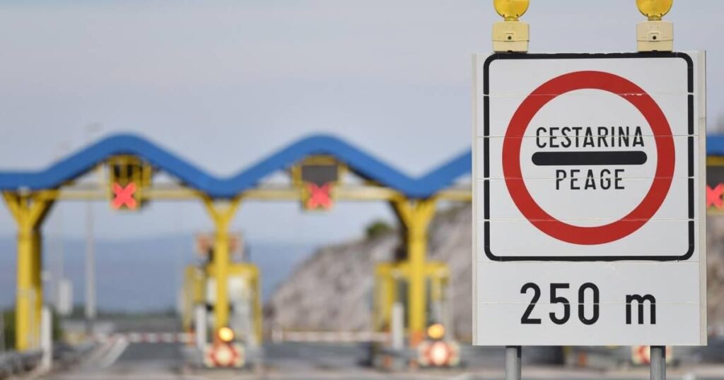 Goodbye ramps! A new, fully digital toll collection system is being introduced. Here are the details
