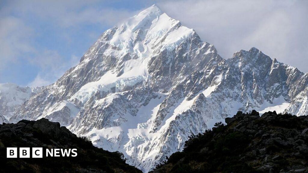 Aoraki Mount Cook: Two climbers dead on New Zealand’s tallest mountain The peak of Mount Cook, also known as Aoraki in Maori, New Zealand's highest mountain