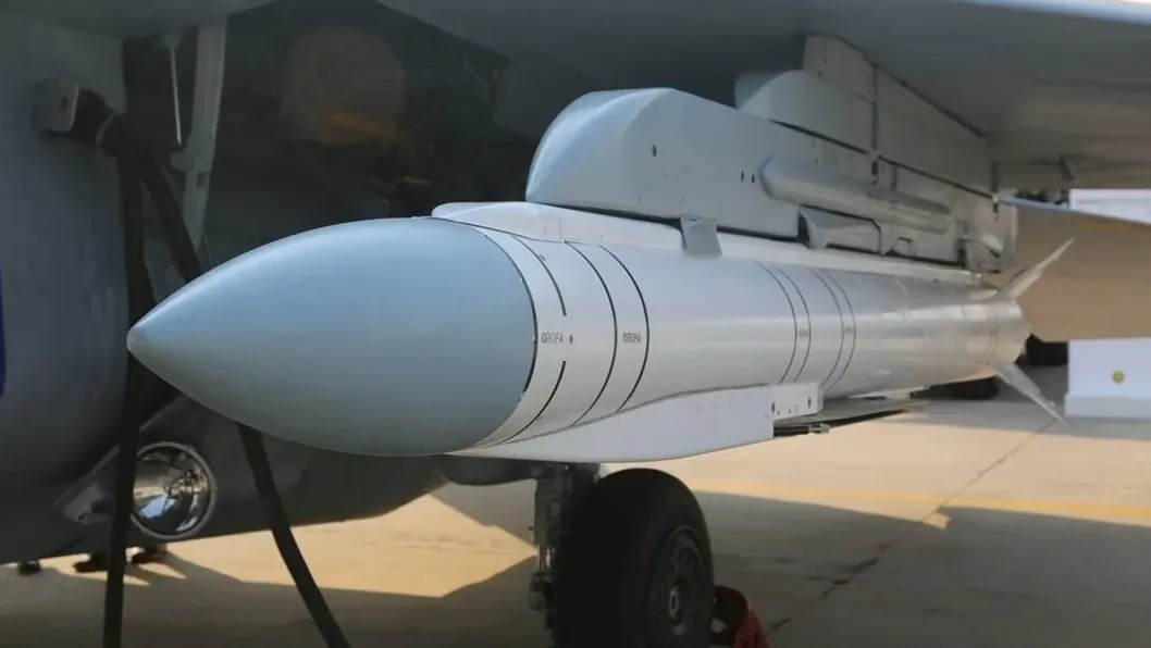 With a New 100+ km Range, Russia’s KAB Bombs Now Endanger Ukrainian Cities Once Thought Out of Their Reach