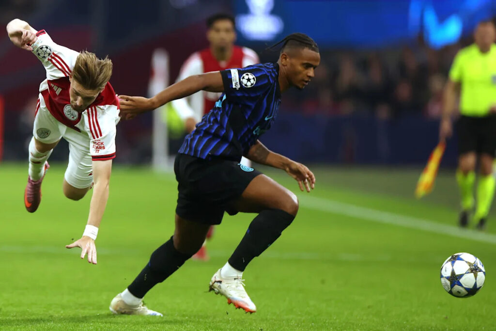 Chivu Considering Rest For Turkey & Switzerland Stars As Inter Milan Prepare For Verona Trip Download app from appStore