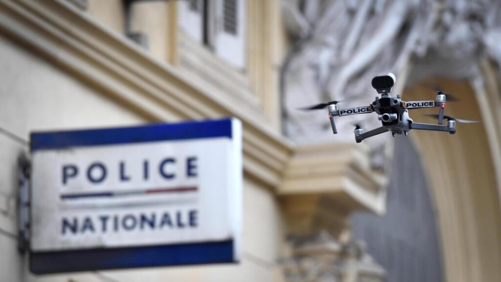 Since November 13 and the state of emergency, the inexorable decline in individual freedoms