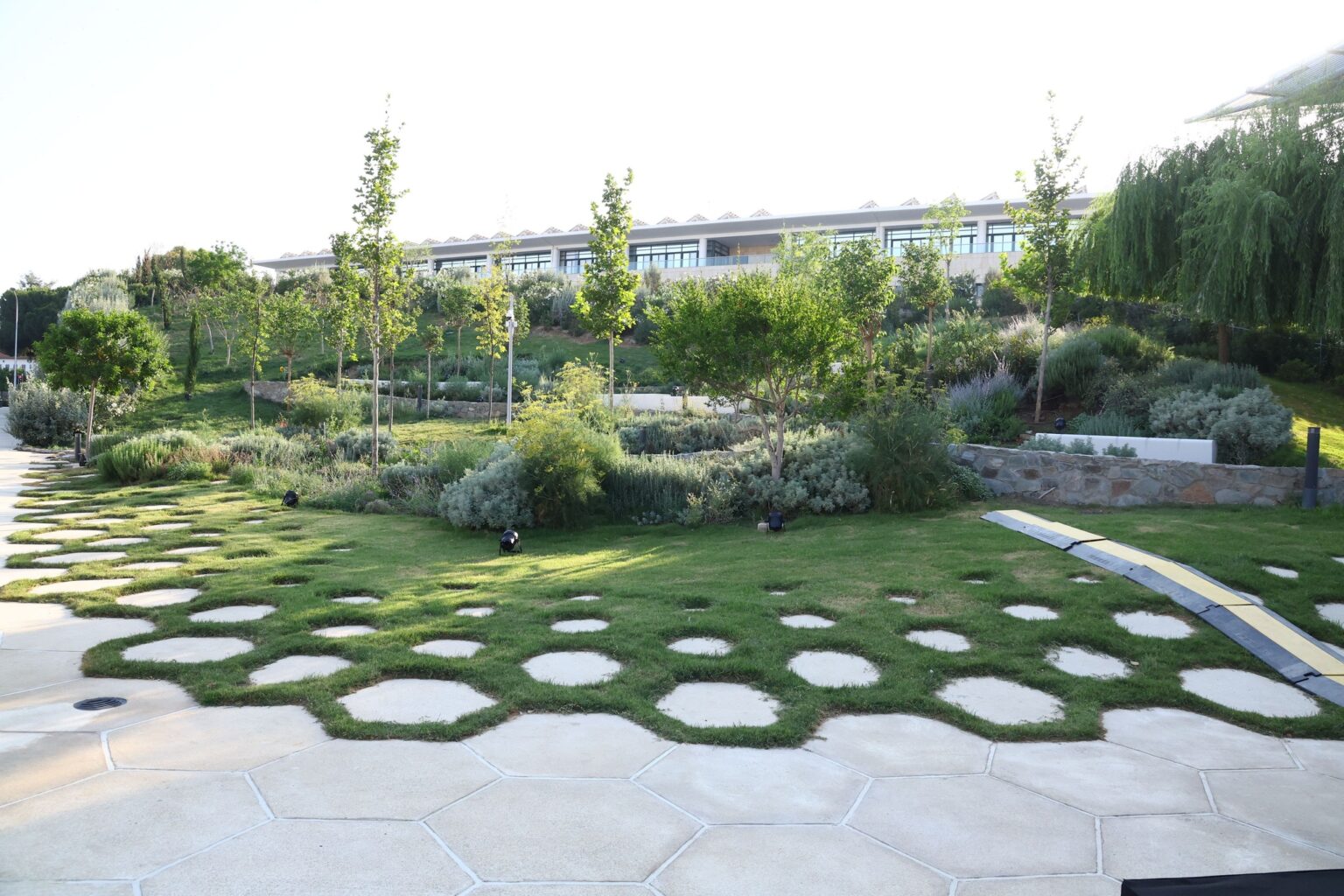 cover Cyprus fourth in EU for absorbing 2025 funds