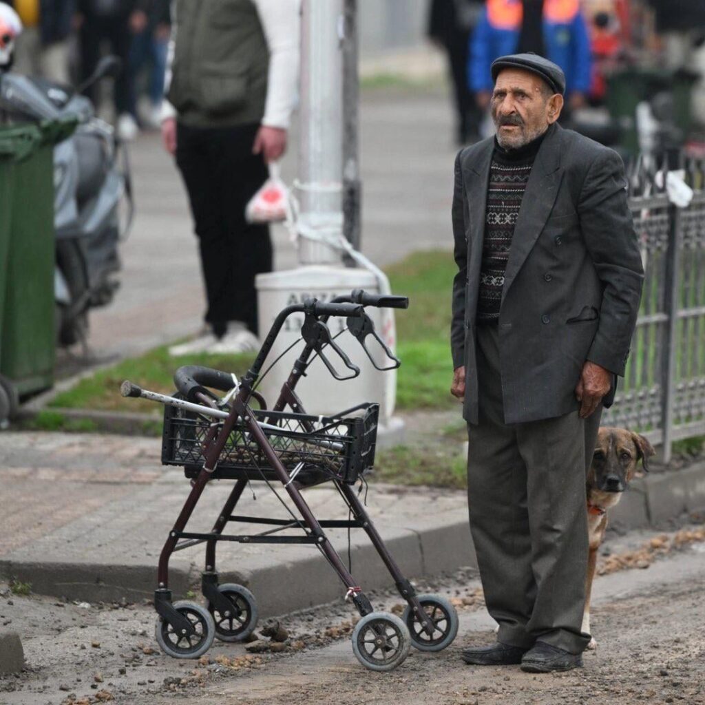 The best photo of the morning of November 10, 2025