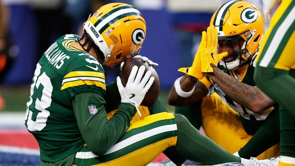 Green Bay Packers' Evan Williams reacts to his interception during the second half of an NFL football game against the New York Giants Sunday, Nov. 16, 2025, in East Rutherford, N.J.