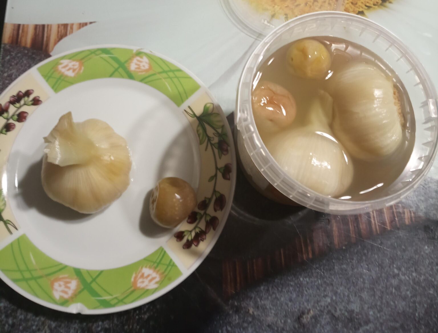 garlic pickle