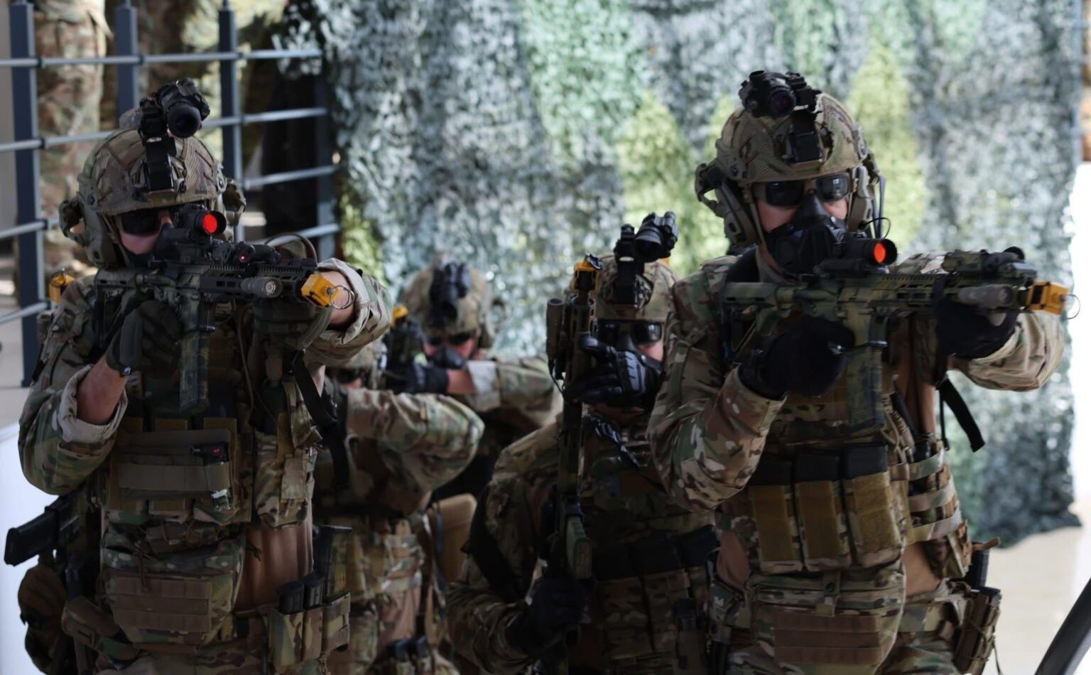 Have you seen the "Airborne" unit of FSK, with new equipment?