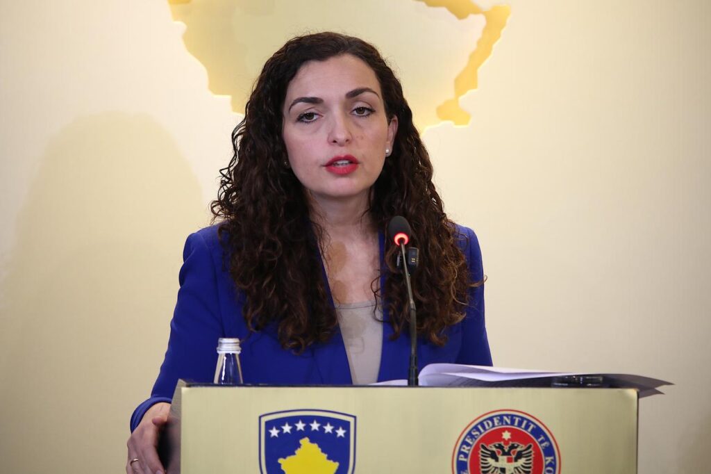 Kosovo President Vjosa Osmani speaks during a press conference announcing that following the failure of the government proposed by Vetevendosje leader Albin Kurti to receive a vote of confidence in parliament, she has granted the mandate to form a new government to Glauk Konjufca of the same party, in Pristina, Kosovo, on November 4, 2025. (AA Photo)