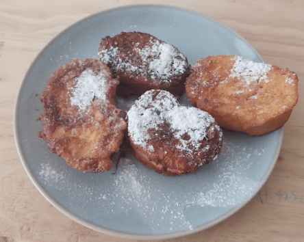 I really like this food! I would like to know if anyone knows the name or loves it too