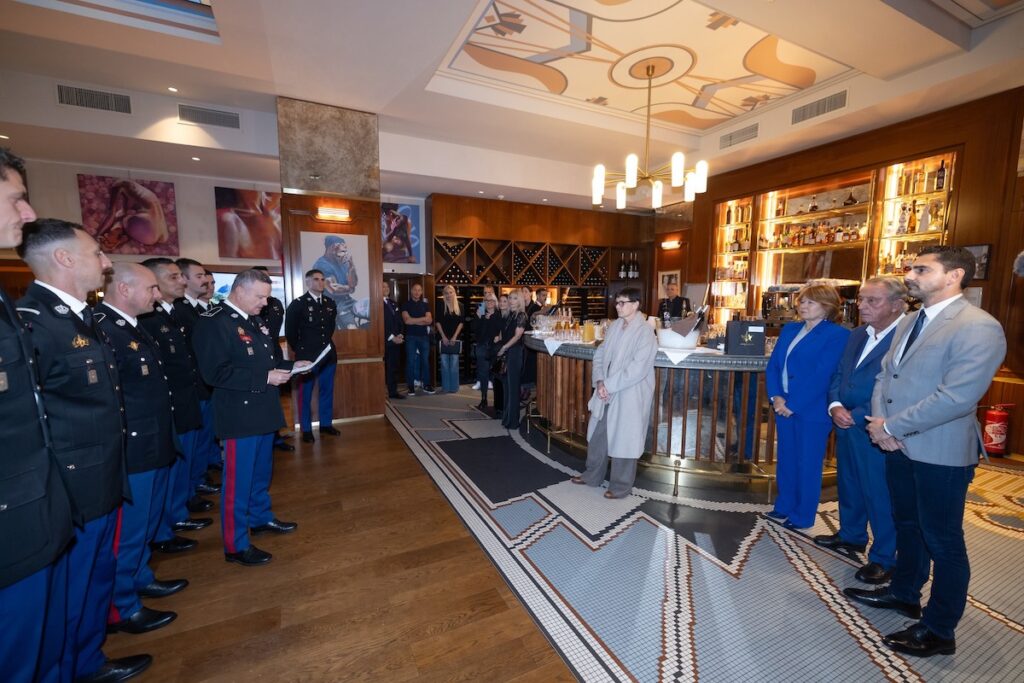 la Princesse Stéphanie et les Carabiniers