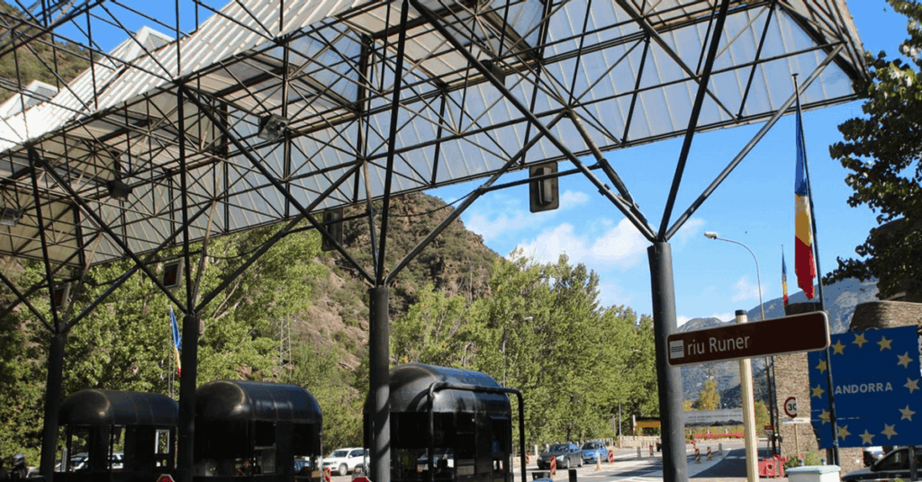 The tightening of controls has made a hundred Peruvians leave Andorra