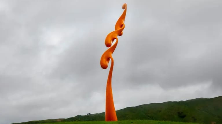 Morpheus is an orange nine-metre-tall sculpture which features three teardrops that move in the wind. It’s the work of Phil Price, who also created the lime green Protoplasm sculpture on Wellington’s Lambton Quay.