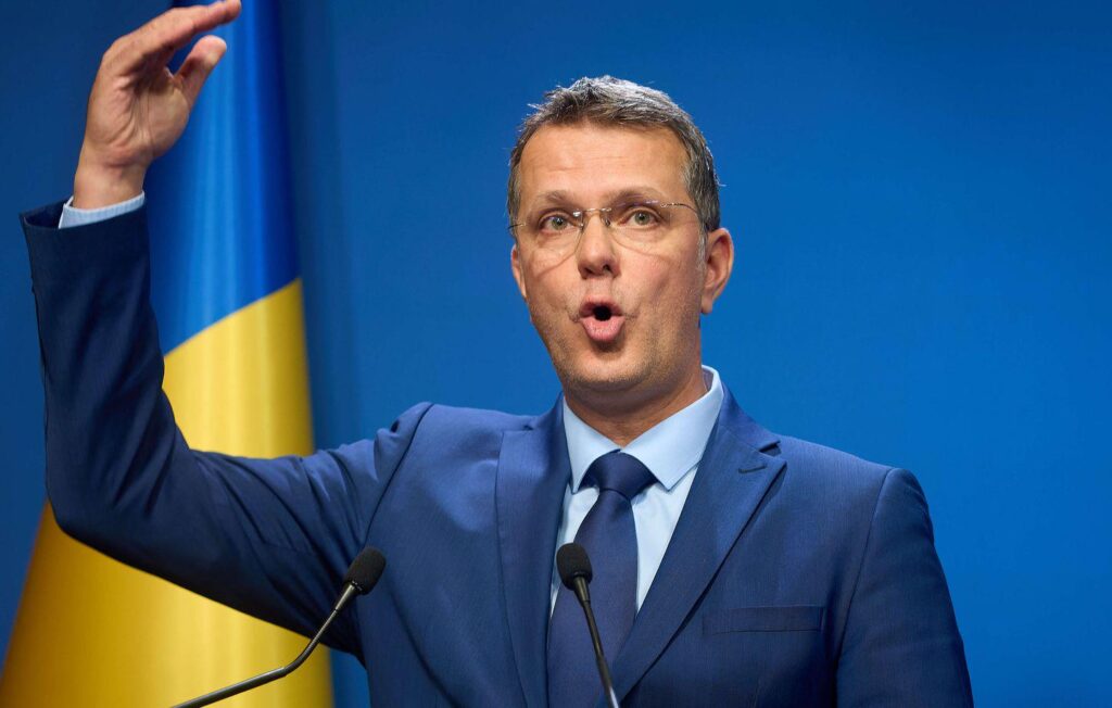 Romanian Defense Minister resigns because he lied on his CV