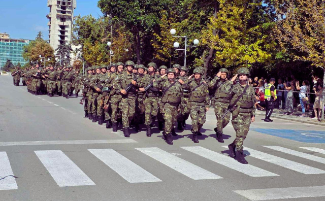 Bulgaria: One in Three Bulgarians Ready to Risk Their Lives for Democracy, Survey Shows