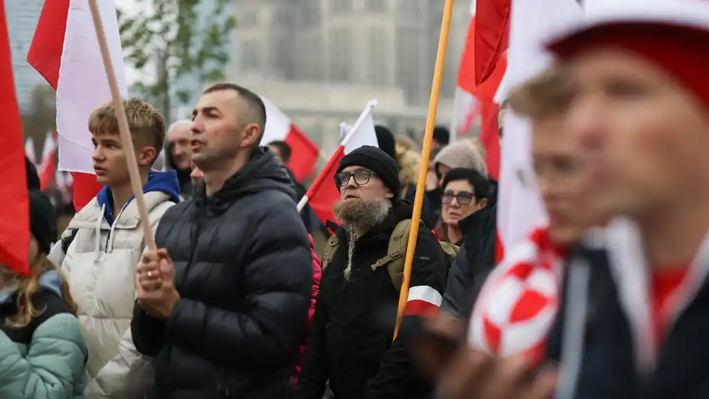 Poland Marks 107th Independence Day with March and Celebrations in Warsaw