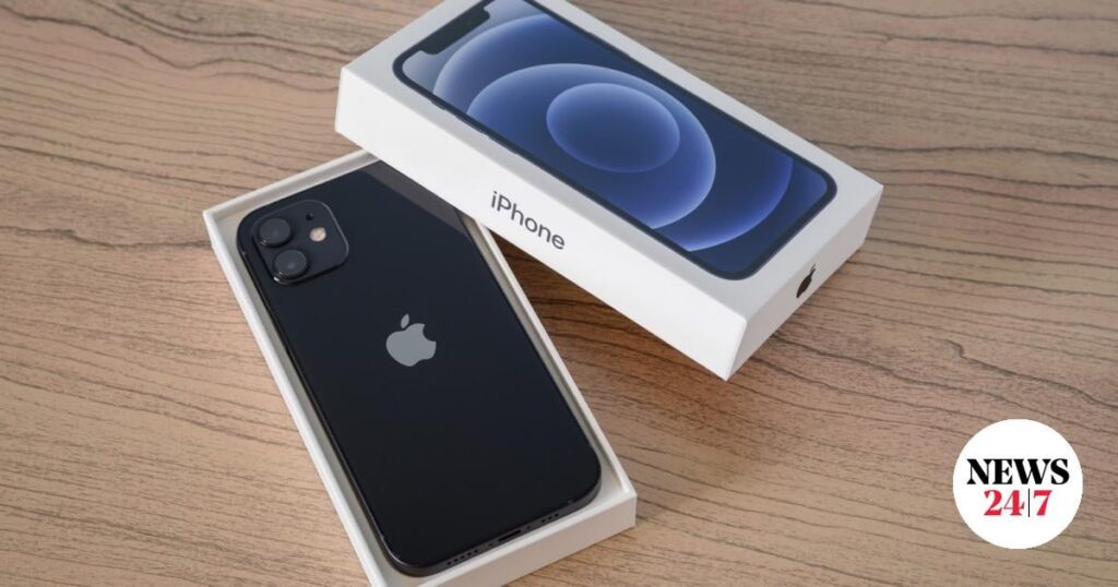 Why is the iPhone 12 withdrawn from the Greek market? [ξεπερνούσε το όριο SAR, δηλαδή τον δείκτη που υπολογίζει πόση ακτινοβολία απορροφά ο ανθρώπινος οργανισμός]