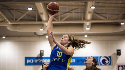 Abby Meyers set for debut with Israel’s national basketball team