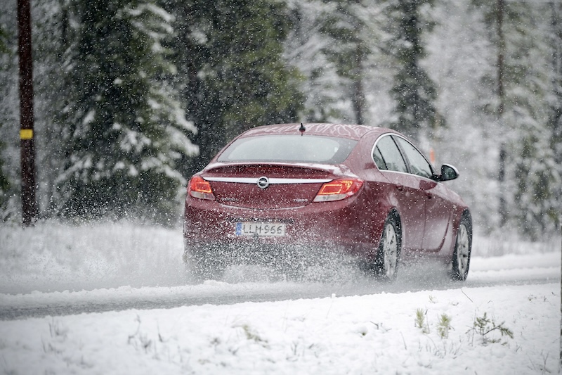 Snowfall and freezing roads to disrupt southern Finland by weekend