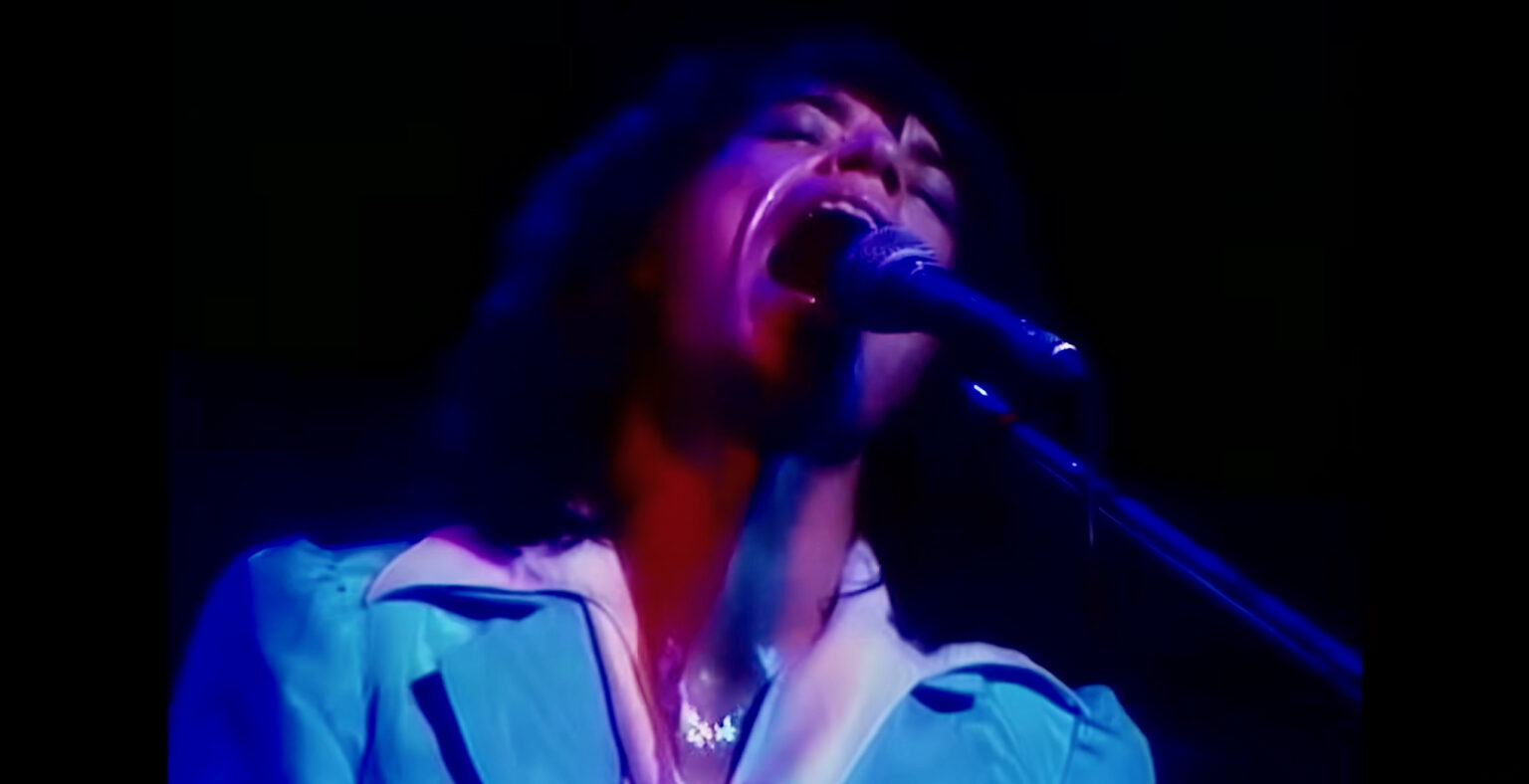 THE ROLLING STONES Share Rare Video “Fool To Cry” (Live From Les Abattoirs, Paris, France / 1976) THE ROLLING STONES Share Rare Video "Fool To Cry" (Live From Les Abattoirs, Paris, France / 1976)