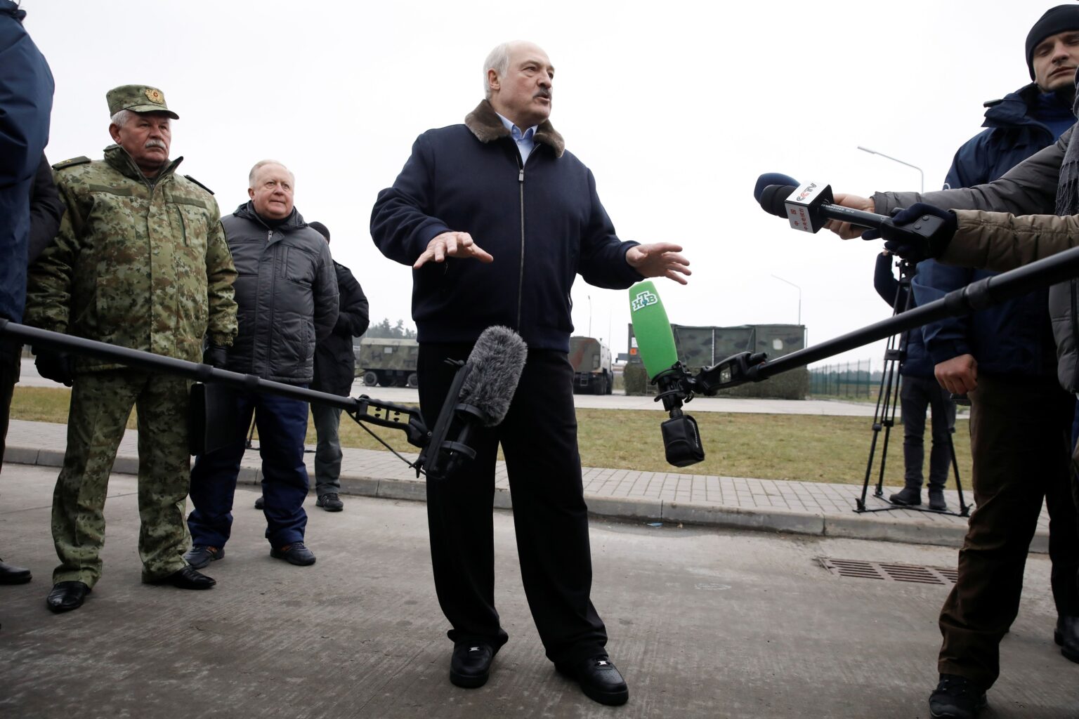 Belarus court sentences 4 journalists to years of house arrest