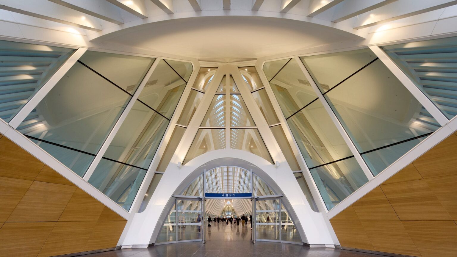 Dezeen Agenda features the Gare de Mons station in Belgium by Santiago Calatrava Santiago Calatrava Gare de mons