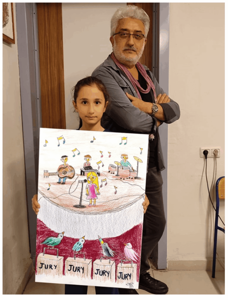 Sare Nur Toydaş, a 4th grade primary school student in Sinop's Boyabat district, was deemed worthy of world first place with the "artist" themed cartoon she drew.
