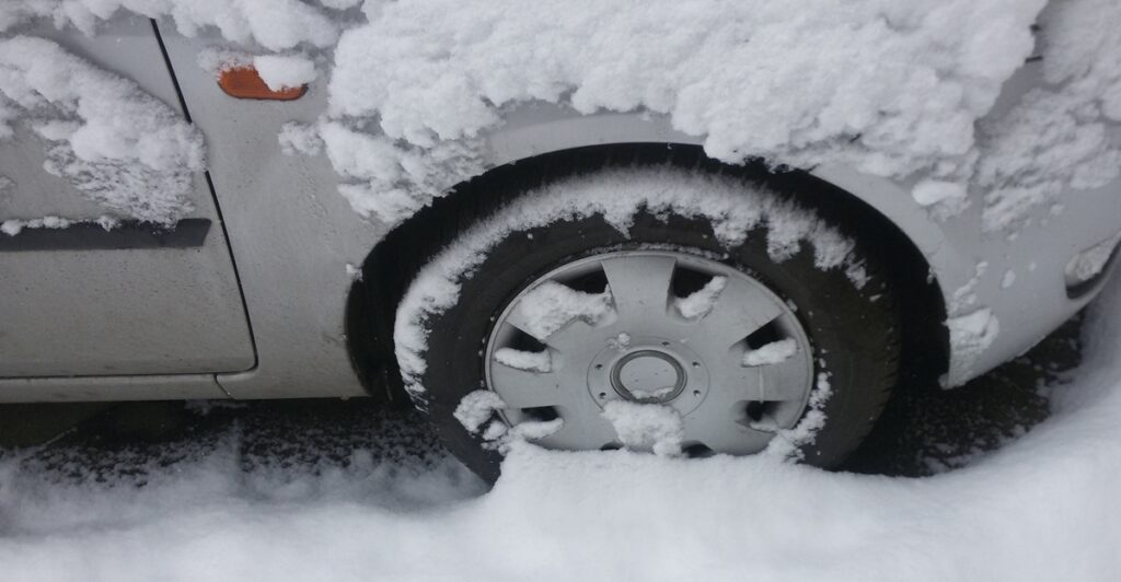From November 15, vehicles in Bulgaria must have tyres suitable for winter conditions – The Sofia Globe