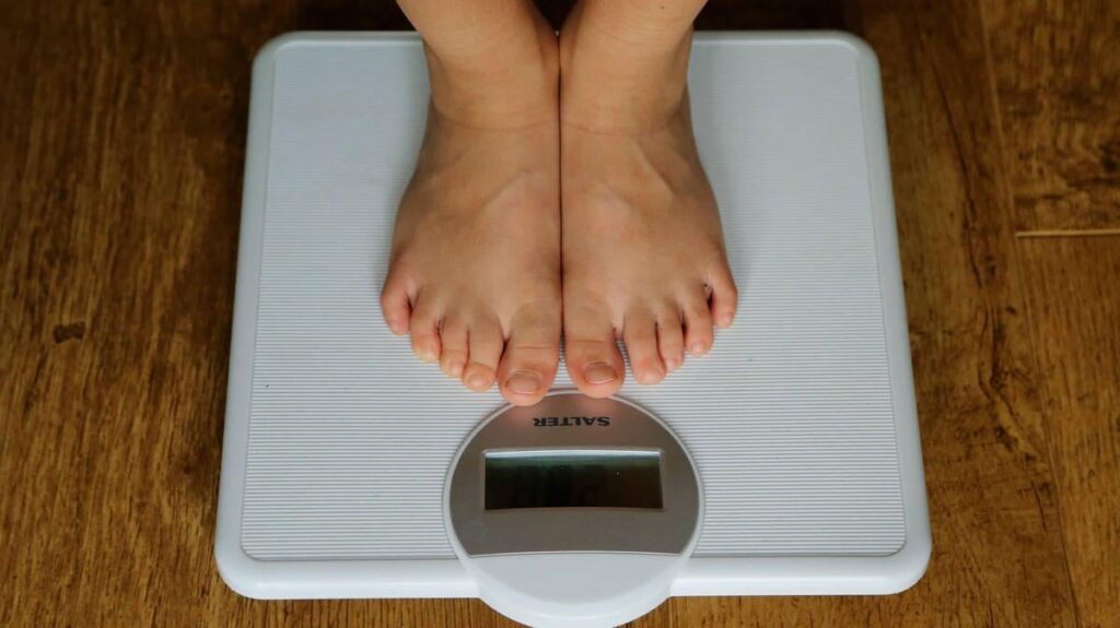 A quarter of a million 11-year-olds overweight - including almost half of the poorest kids
