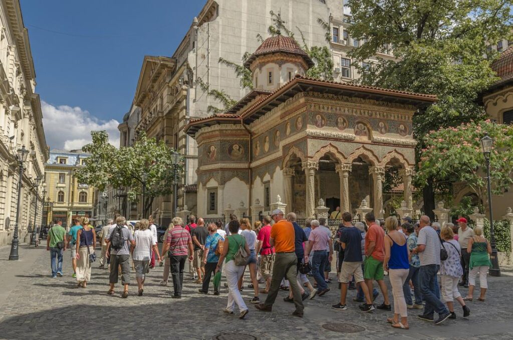 Romania draws fewer foreign tourists than in the communist era, Travel Agencies Association warns