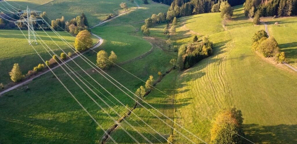 transmission lines_Shutterstock_1922066672