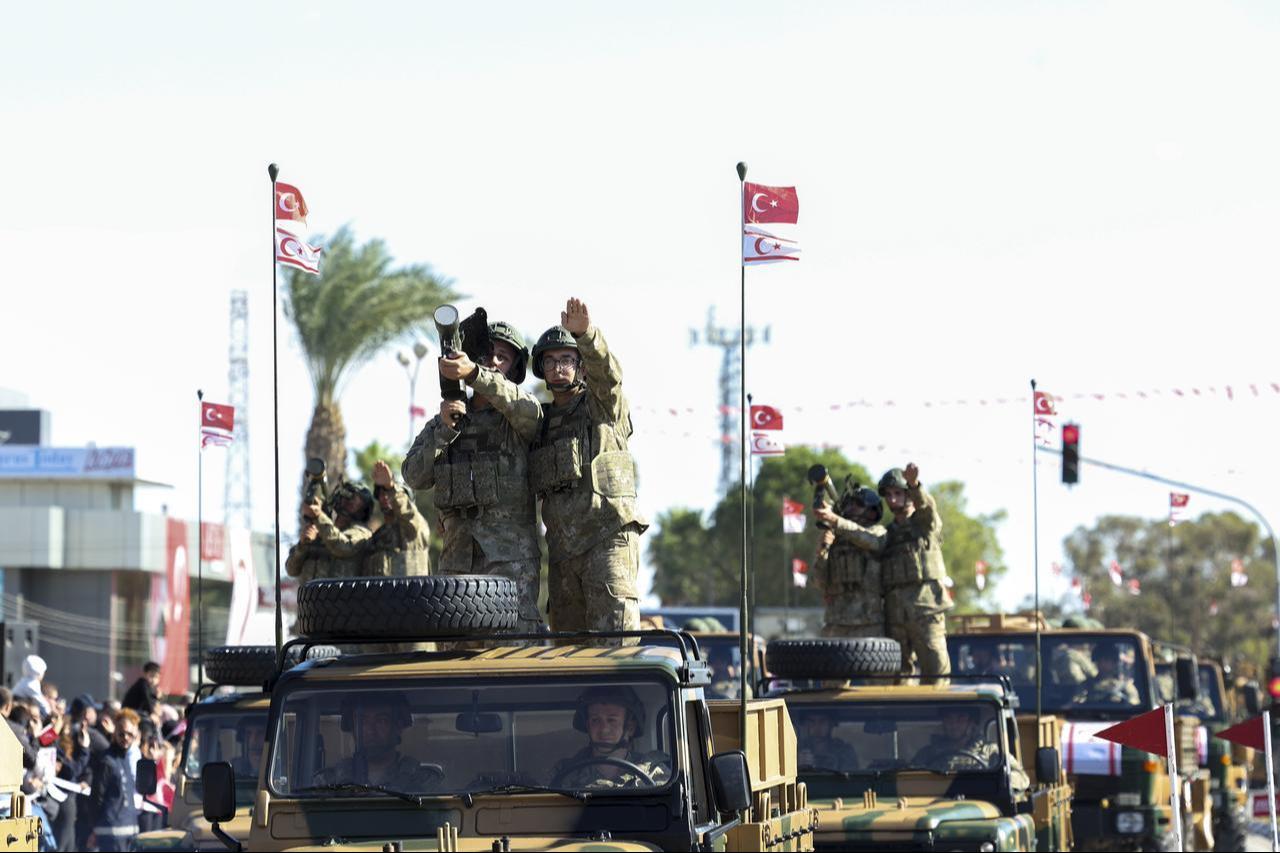 The TRNC’s 42nd anniversary and 15 November Republic Day were marked with ceremonies featuring a parade of commandos and military vehicles at TRNC on Nov. 15, 2025. (AA Photo)