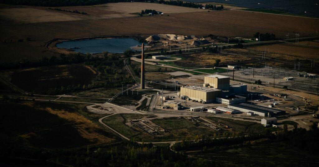Plans to reopen Duane Arnold nuclear plant draw mixed reactions from eastern Iowans
