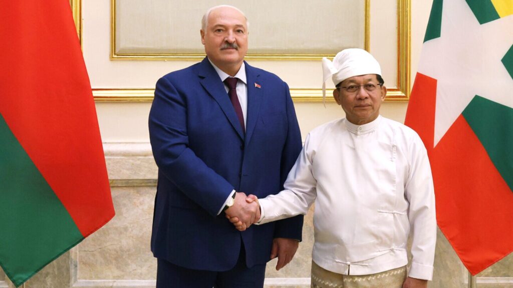 Belarus' Lukashenko meets Min Aung Hlaing in Myanmar
