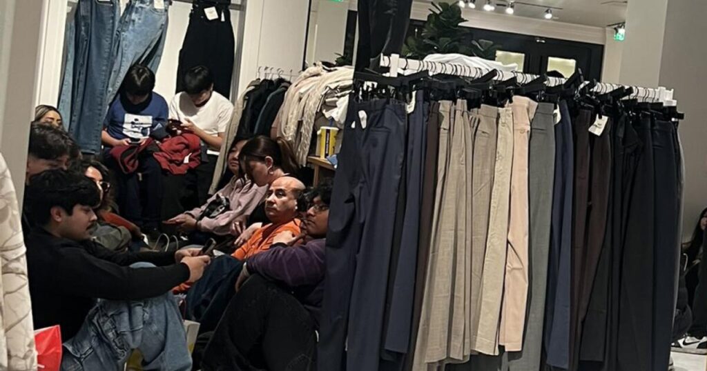 Three injured in Westfield Valley Fair shopping mall shooting on Black Friday