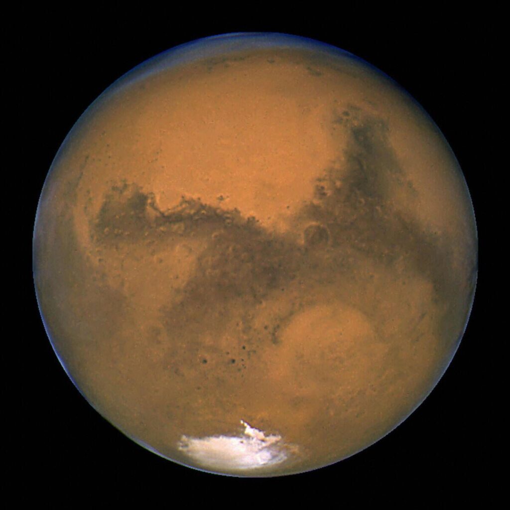 How Voyaging to Mars Risks Harming an Astronaut’s Eyes | According to NASA, roughly 70% of astronauts aboard ISS experience swelling in the back of their eyes, and symptoms worsen and become permanent the longer an astronaut is in space, a challenge during longer missions — like future trips to Mars