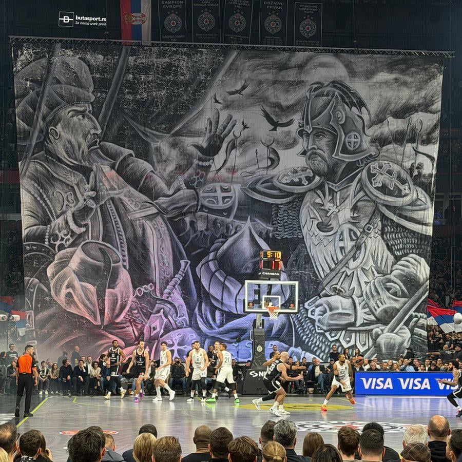 The banner opened by Partizan fans at the beginning of the Fenerbahçe Beko - Partizan match. The Ottomans won the war, and Fenerbahce wins the match🥱