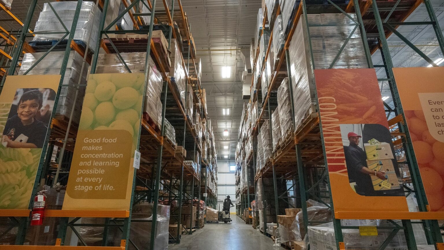 Washington's struggling economy takes another economic hit from the government shutdown