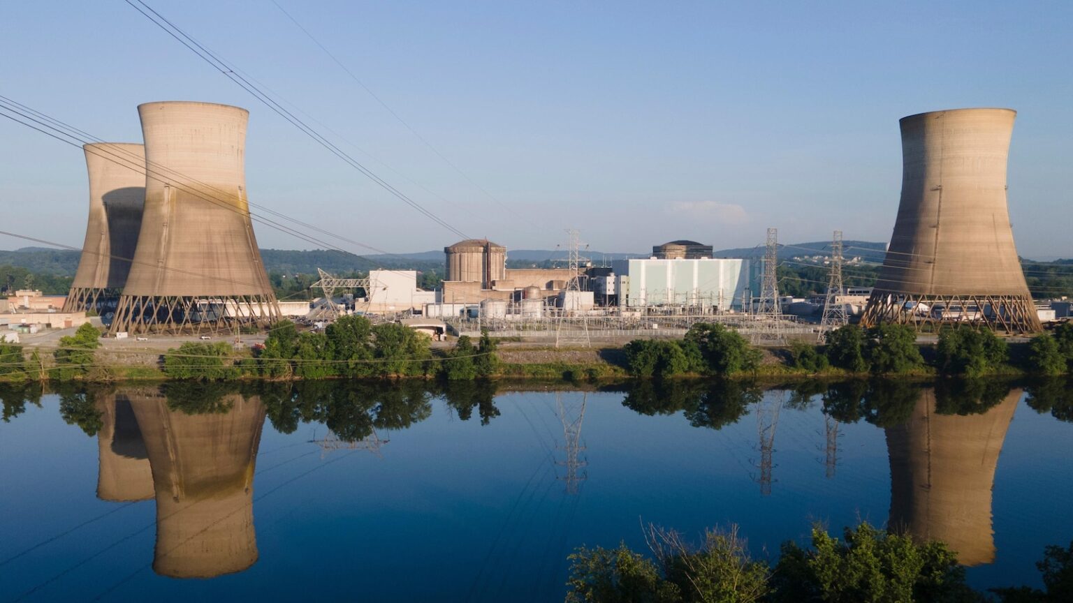 Energy Department loans $1B to help finance restart of nuclear reactor