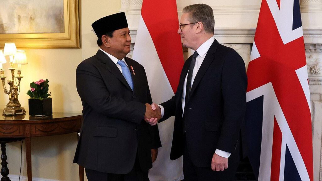 Sir Keir Starmer celebrates £4billion deal to supply Indonesia's navy - with 1,000 new UK jobs promised