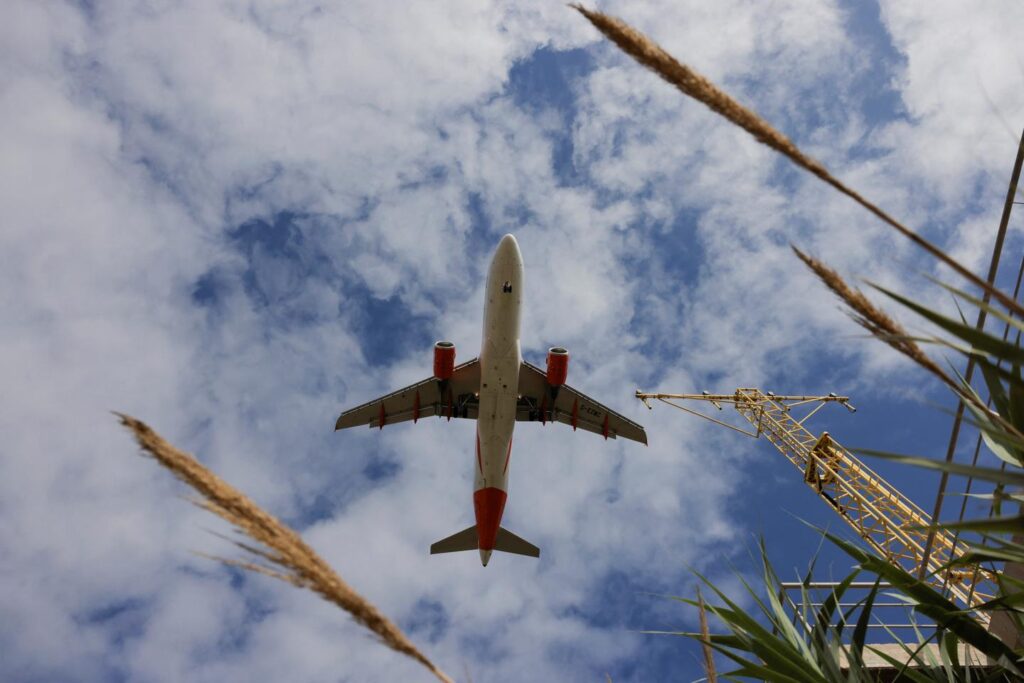 Airbus asks customers to “immediately stop flights” of 6,000 A320s due to control software vulnerable to solar radiation