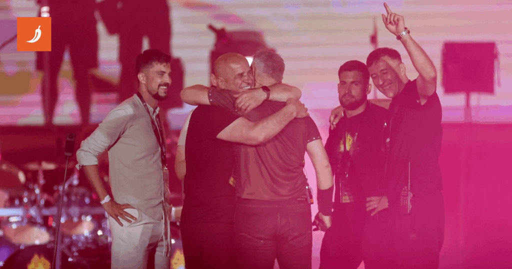 Thompson's manager: They called him to do a concert in Serbia as well